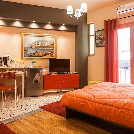 Charming 1 Double Bed Apartment Ateny Zewnętrze zdjęcie