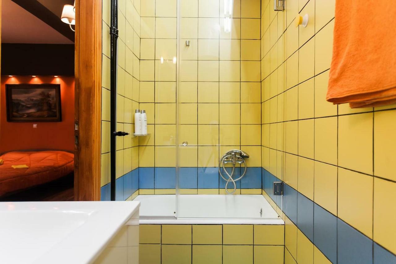 Charming 1 Double Bed Apartment Ateny Zewnętrze zdjęcie
