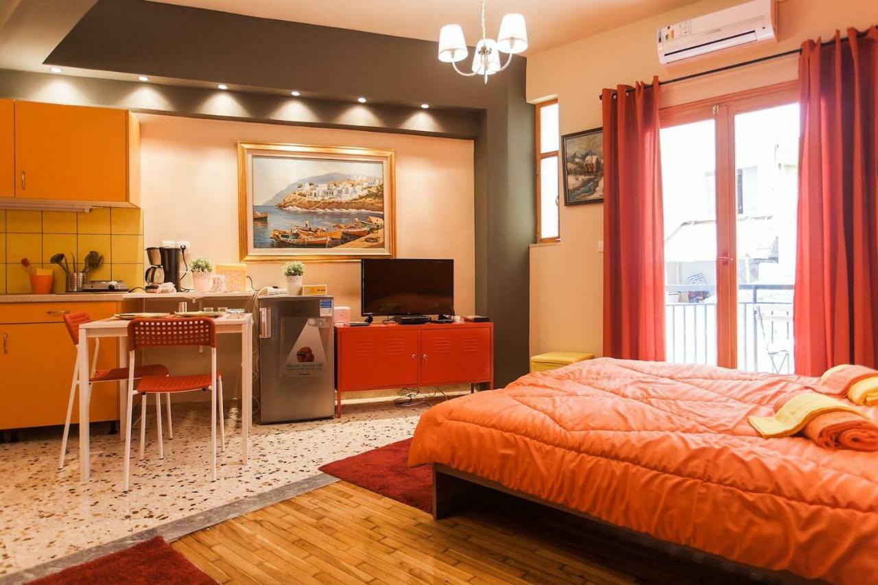 Charming 1 Double Bed Apartment Ateny Zewnętrze zdjęcie